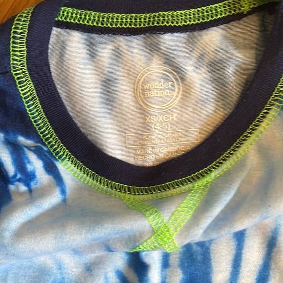 Boys Pjs/Short Set Size 5T - Picture 7 of 7